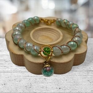 Handmade wirewrapped Elegant Green Beaded Bracelet